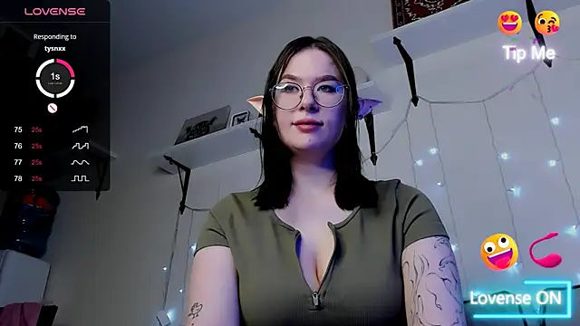 MyNameIsLilith webcam