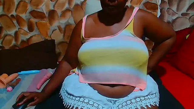 AfricanBigAssxx98 webcam
