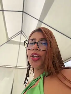 sara_calderon webcam