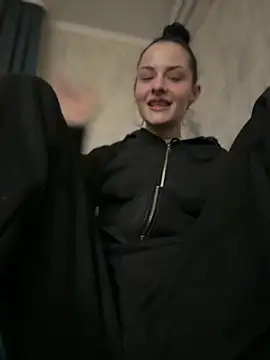 bigJuicyPussy webcam