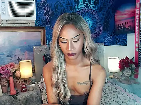 Tarah_MC_Collins webcam