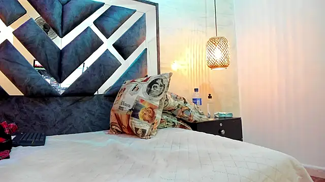 annie_vega17_ webcam