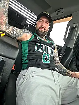 Beardedtattood webcam