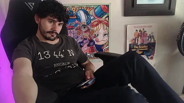 LuciferSantoryu webcam