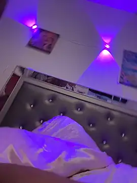 Webcam Model (angelgorgeous)  is live.Free join now!