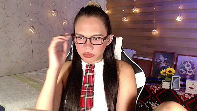 SweetSurrender_ webcam