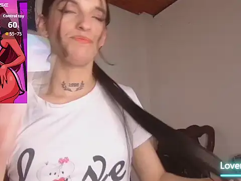 Scarlett_crastrawberry webcam