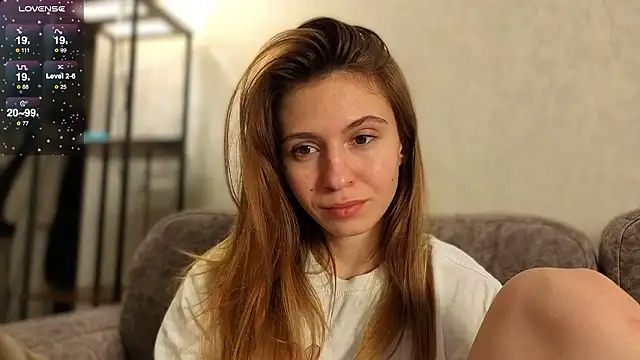 LovelyKatea webcam