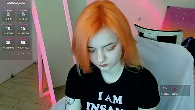 fire_bestie - Fire_Bestie's free webcam