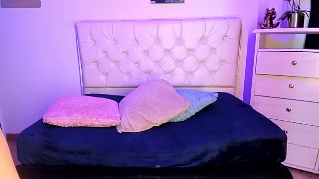 juli_roos_ - Juli_Roos_'s free webcam