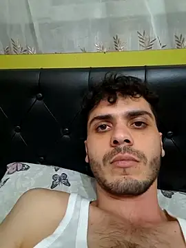 Handsomeboy3344 webcam