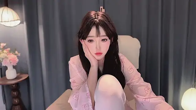 yaiyigirl - Yaiyigirl's free webcam