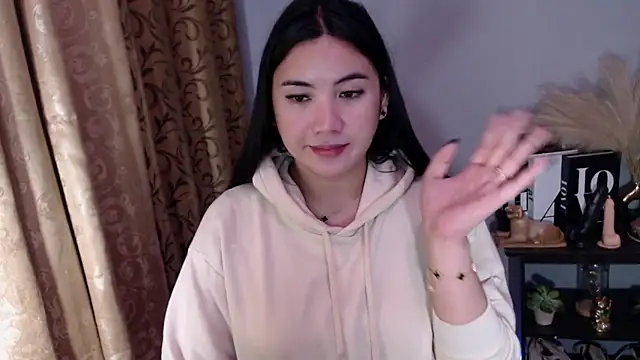 sacred_gracexx webcam