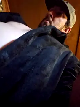 UncutHammer69 webcam