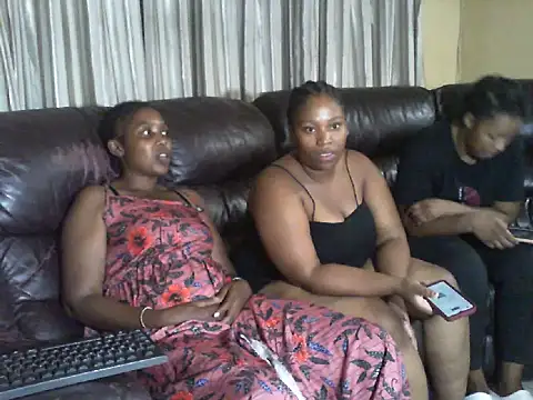 caramel-goddess18 - Caramel-goddess18's free webcam - UK Sex Cams