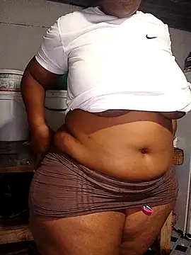 curvyloneah75 - Curvyloneah75's free webcam - UK Sex Cams