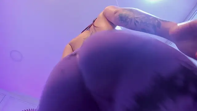 AmaraJohnson_ webcam