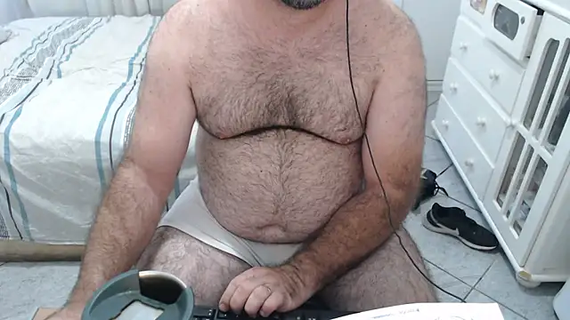 mysterbearmg - MysterBearMG's free webcam - UK Sex Cams