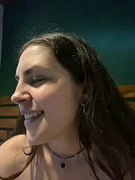 Webcam Model (isadelasestrellas)  is live.Free join now!