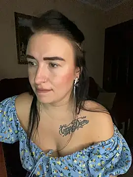 Webcam Model (Roxana_Bell)  is live.Free join now!