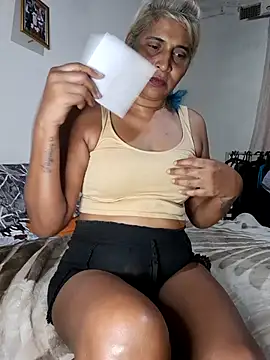 Goodgirlsue_77 webcam