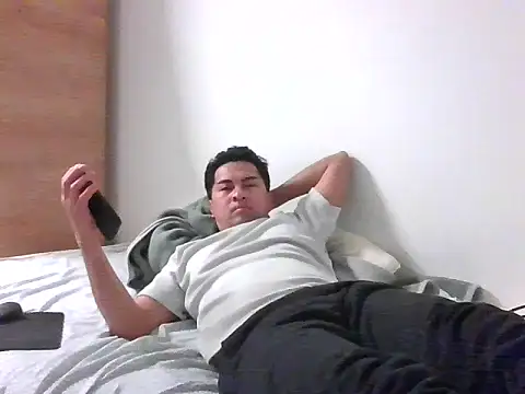 sweetpinoy2027 webcam