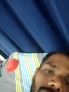 Daddyishere_19 webcam