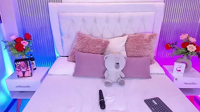 MelodySweetHoney webcam