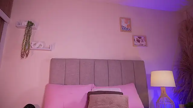 curvyliciousss webcam