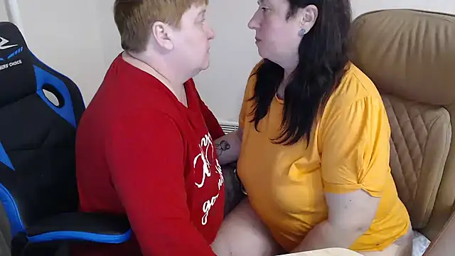 Bertie_Adeline webcam