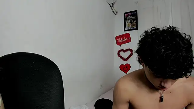 Laura_and_Kevin webcam