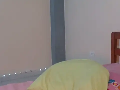 cruellasaludable webcam