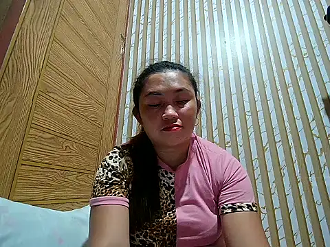 Simple_Asian webcam