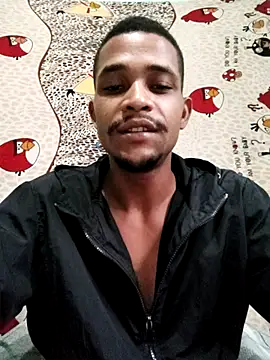 LATREL22ctmtrs webcam