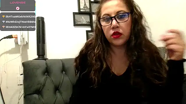 MirandaLatinaLovely webcam