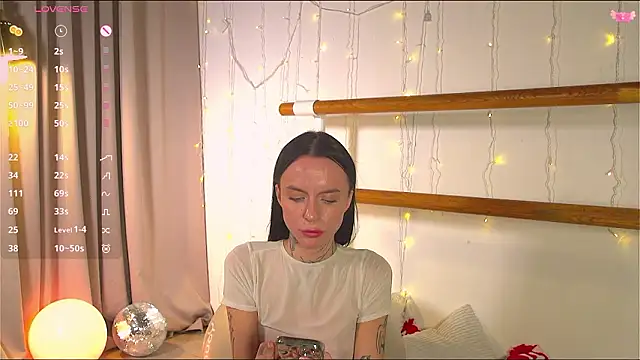 livia_starwars webcam