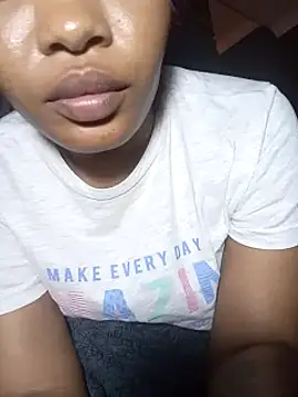 freakynyashXxXx webcam