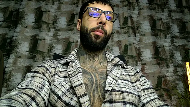 MasculineGuy99 webcam