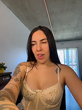 Lolathebaddie webcam