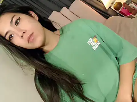 sexygoddess2999 - Sexygoddess2999's free webcam - UK Sex Cams