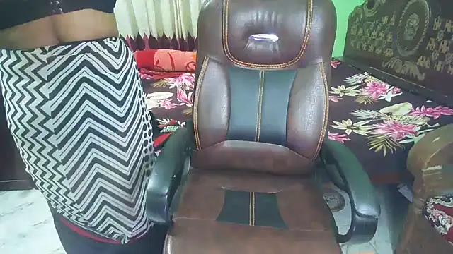 BengaliQueenStar webcam