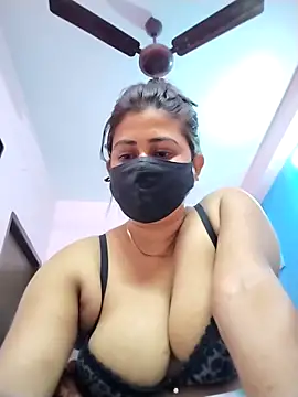 pinkihot23 - Pinkihot23's free webcam - UK Sex Cams