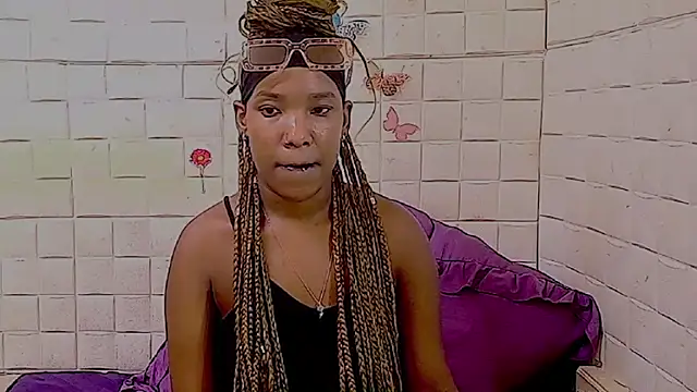 EroticSexyPrada webcam