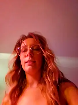 lilyorion (F young) - Get Me Wet! Topless Titty Tease!