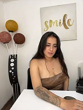 Antonella_Julieta webcam