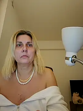 Amelia9798 webcam