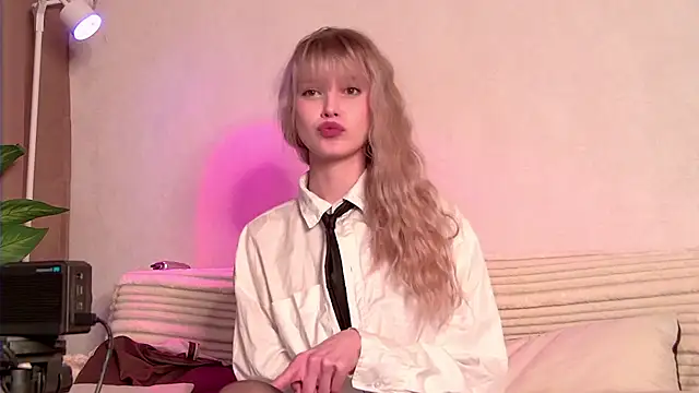 BellaSecrettt webcam