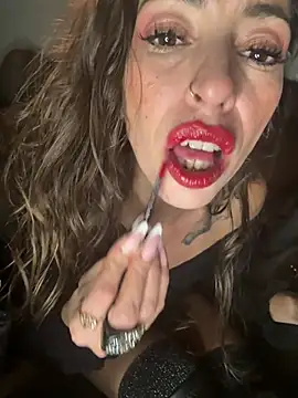 Amani_thewolf webcam