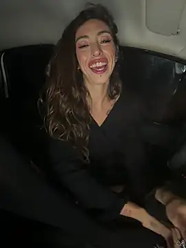 Amani_thewolf webcam