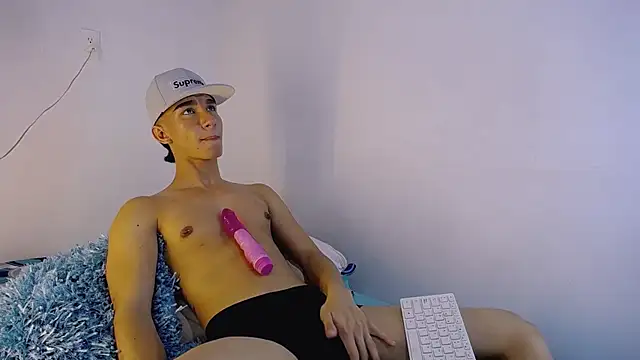 BabyAndy_ webcam